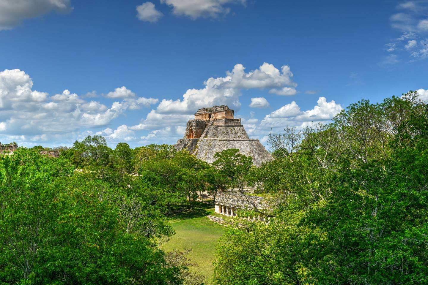Reiseziel Amerika, Mexiko, Uxmal, Pyramide des Zauberers Reiseziel Amerika, Mexiko, Uxmal, Pyramide des Zauberers