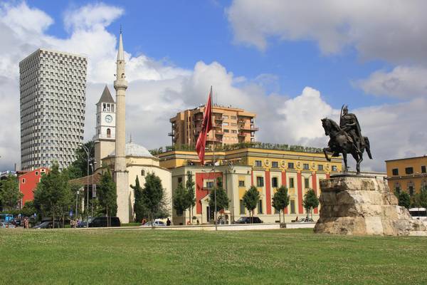 Reiseziel Europa, Albanien, Tirana, Zentraler Platz Reiseziel Europa, Albanien, Tirana, Zentraler Platz