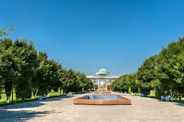 Reiseziel Zentralasien, Usbekistan, Urgentsch, Parkanlage Reiseziel Zentralasien, Usbekistan, Urgentsch, Parkanlage