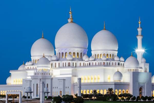 Reiseziel Naher Osten, VAE, Abu-Dhabi Sheik-Zayed-Moschee Reiseziel Naher Osten, VAE, Abu-Dhabi Sheik-Zayed-Moschee