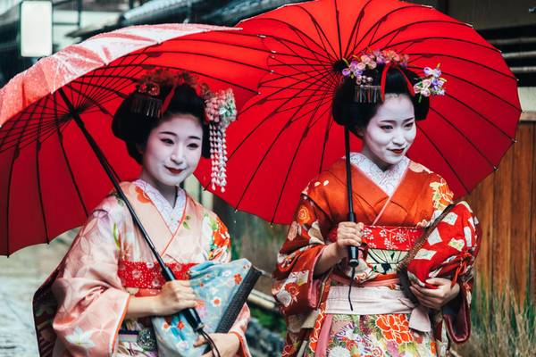 Japan, Kyoto, Maiko Geishas