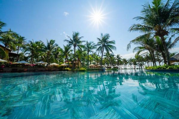 Vietnam, Phan Thiet, Pandanus Resort, Poolside