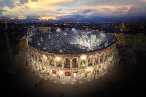 Italien, Verona, Opernaufführung unterm Sternenhimmel