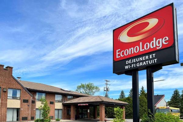 Kanada, Québec, Econo Lodge Airport Quebec City Hotel, Aussenansicht