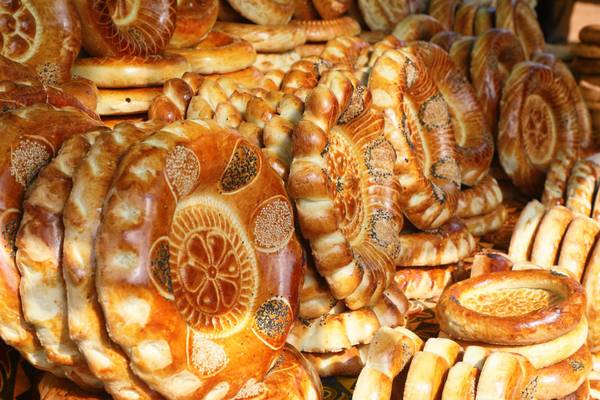 KZ_Tandyr‑Kuchen-Brot_GI-1142657201
