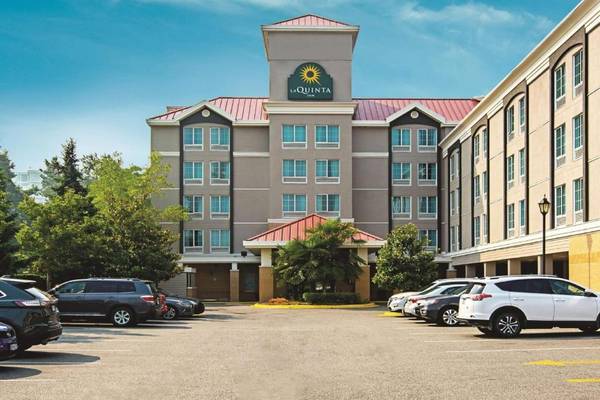 Kanada, Vancouver, La Quinta Inn by Wyndham Vancouver Airport, Aussenansicht