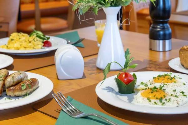 Frühstücksangebot, Schweizer Hof
