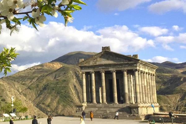 Hellenistischer Garni Tempel in Armenien