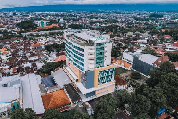 101 Hotel Malang - Außenansicht
