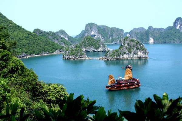 Dschunke in der Halong Bucht