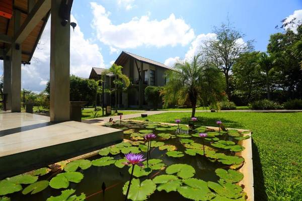 Chandrika Hotel - Außenanlage