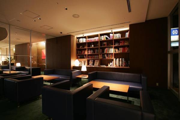 Oriental Hotel Hiroshima Lobby