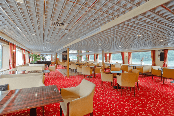 MS Normandie Salon