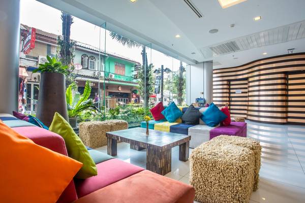 Nouvo City Hotel_Lobby
