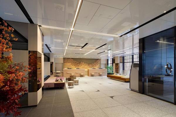 Keio Prelia Lobby