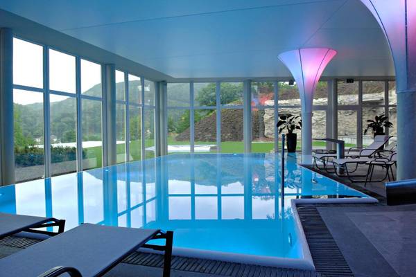 D56B01_Hallenbad_03
