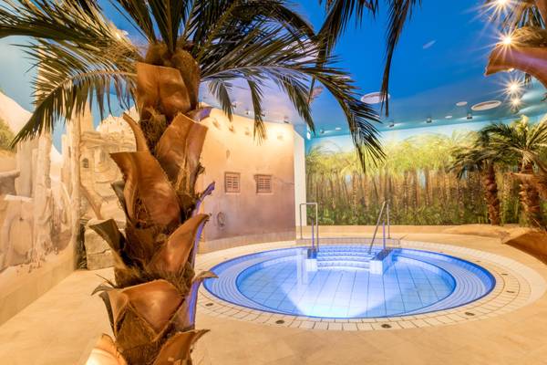 D95A02_Siebenquell GesundZeitResort_Basen-Bad2