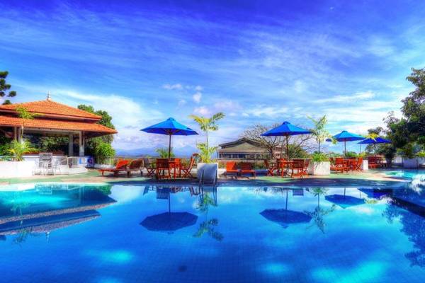pool-large.jpg