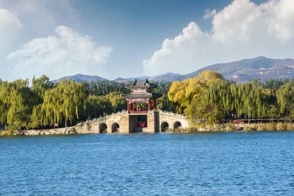 China, Peking, Brücke beim Sommerpalast