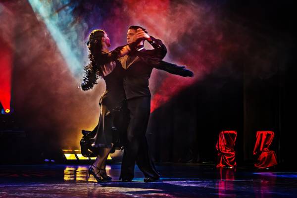 Tango_Taenzer_GI-665020086