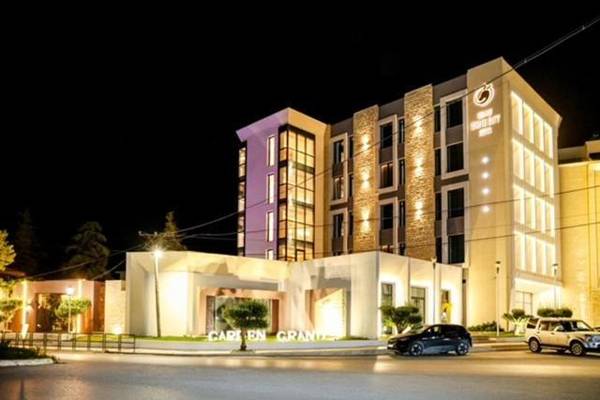 Hotel Grand White City Außenansicht