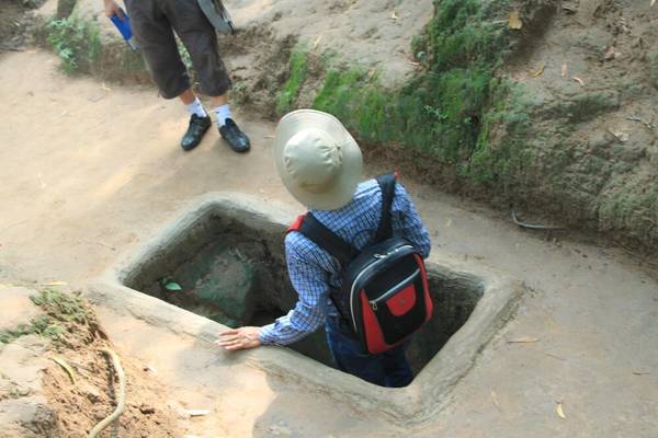 Easia_Travel_Saigon_-_Cu_Chi_Tunnel_33796-1000px