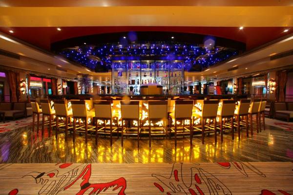 Cheers Bar & Lounge 03
