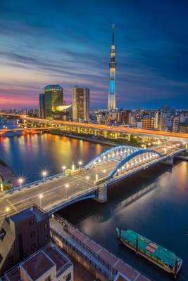 JP_Tokyo_GI682561084_Skyline