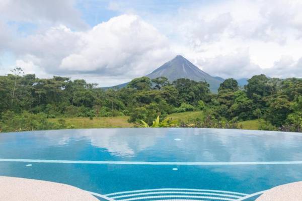 Hotel Arenal Lodge