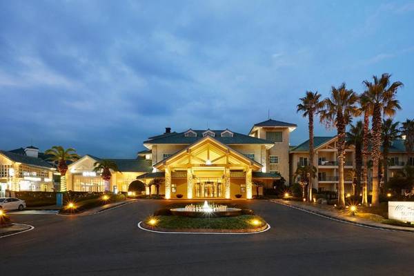 Suites Hotel Jeju Außemansicht