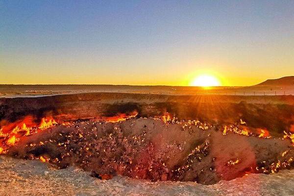 Turkmenistan, Darwaza Sonnenuntergang