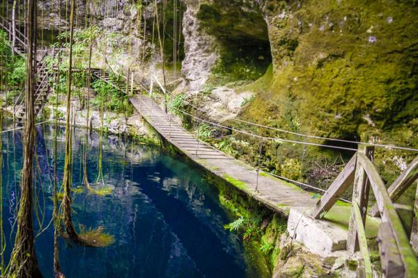 Mexiko, Cenote