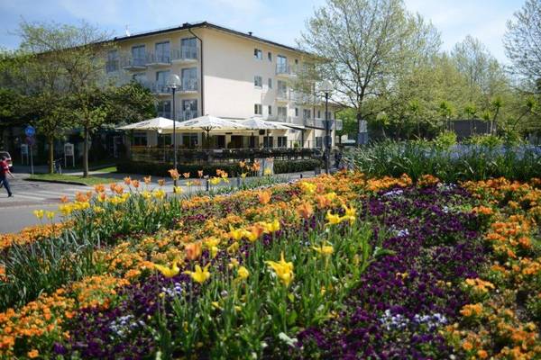 Bad Füssing, Hotel Dein Franz, Außenansicht