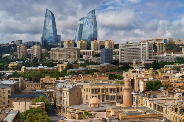 Aserbaidschan, Baku, Flammentürme