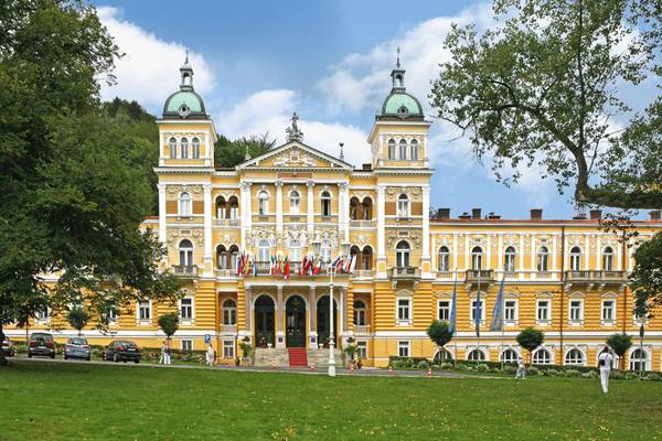 Nove-Lazne_Aussenansicht3